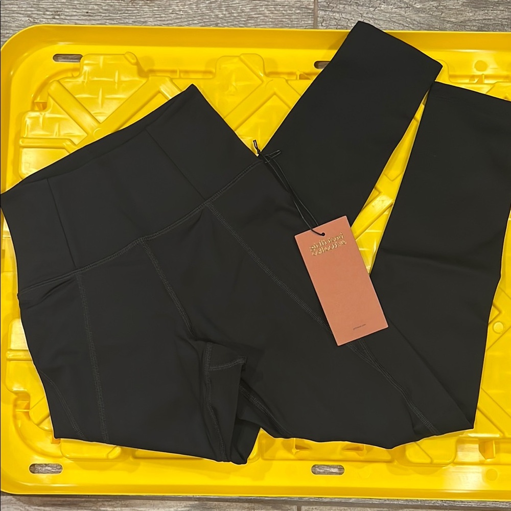 Girlfriend Collective Black High- Waisted Leggings 7/8 length